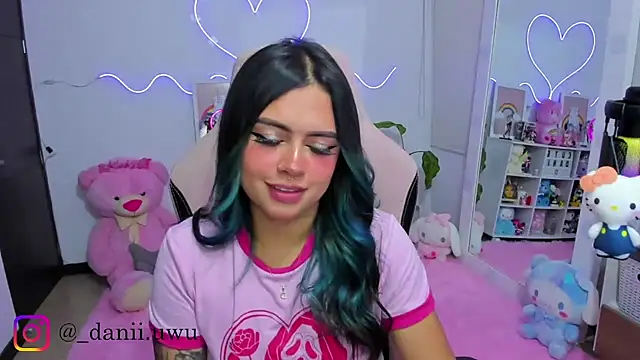 CuteDani  online show from 25, 2, 2026