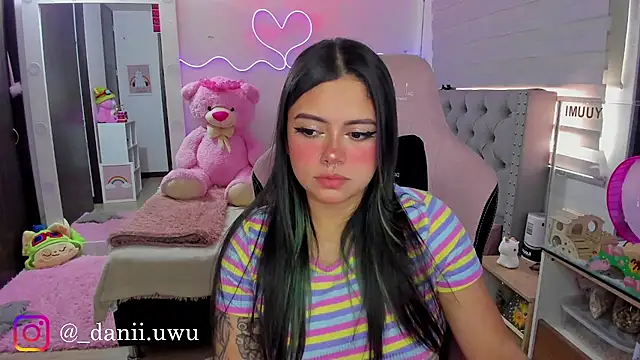 CuteDani  online show from 24, 7, 2026