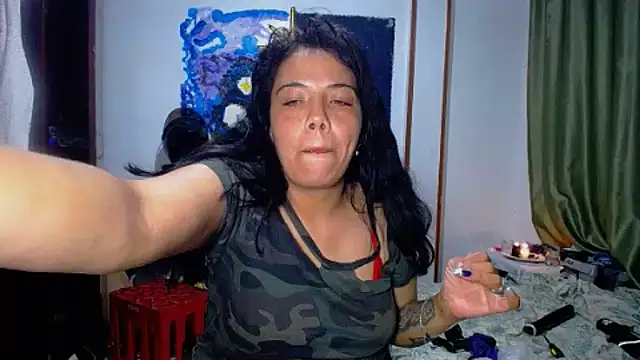 Snapshot of AmaraRoberts420 chatting on 1, 6, 2026 AmaraRoberts420 online show from 1, 6, 2026