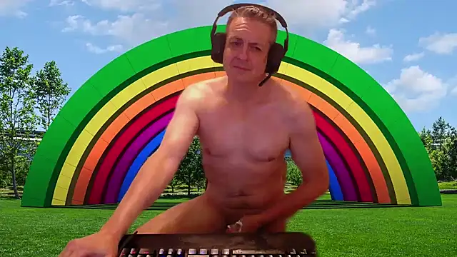 JulioMaximus online show from 2, 4, 2026