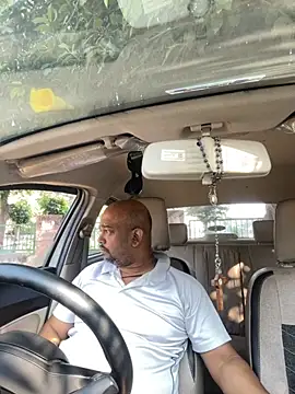 Dick 6inches online show from 26, 10, 2025