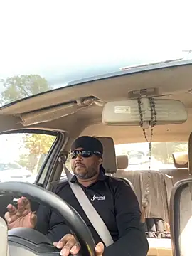 Dick 6inches online show from 5, 11, 2025