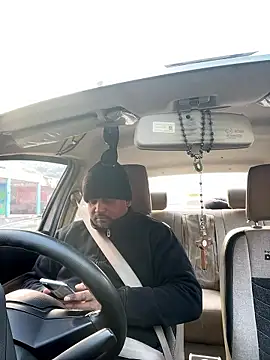 Dick 6inches online show from 12, 1, 2026