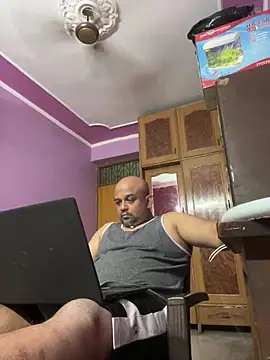 Dick 6inches online show from 15, 4, 2026