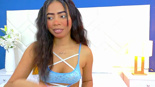 Snapshot of Tyra_Kane chatting on 13, 9, 2025 Tyra Kane online show from 13, 9, 2025