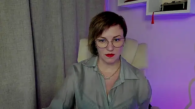 Snapshot of feliziaDesire chatting on 19, 5, 2026 feliziaDesire online show from 19, 5, 2026
