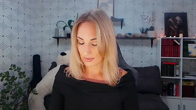 MillaXQueen online show from 12, 7, 2026