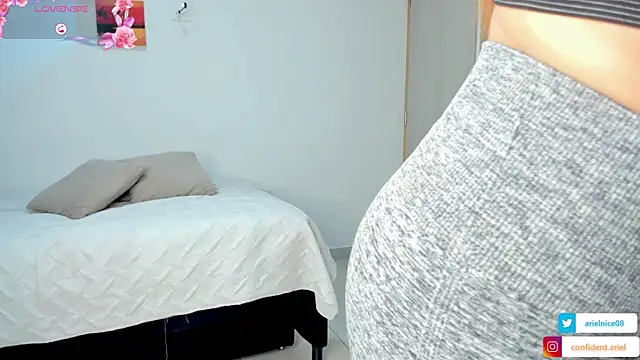 ariel35 online show from 19, 9, 2025