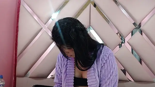 nathaly low1 online show from 19, 11, 2025