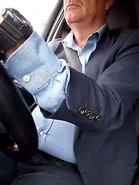 stiffandlubedxh online show from 8, 2, 2026