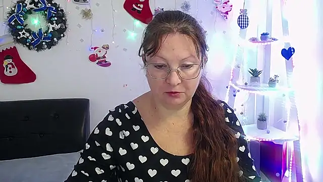 Snapshot of VanessaHotts chatting on 9, 1, 2025 VanessaHotts online show from 9, 1, 2025