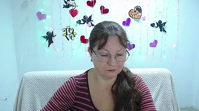 Snapshot of VanessaHotts chatting on 17, 2, 2025 VanessaHotts online show from 17, 2, 2025
