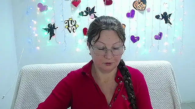 Snapshot of VanessaHotts chatting on 21, 2, 2025 VanessaHotts online show from 21, 2, 2025
