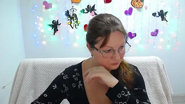Snapshot of VanessaHotts chatting on 26, 2, 2025 VanessaHotts online show from 26, 2, 2025