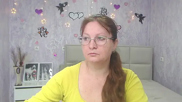 Snapshot of VanessaHotts chatting on 7, 3, 2025 VanessaHotts online show from 7, 3, 2025