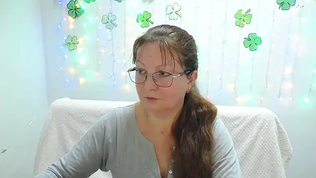 Snapshot of VanessaHotts chatting on 21, 3, 2025 VanessaHotts online show from 21, 3, 2025