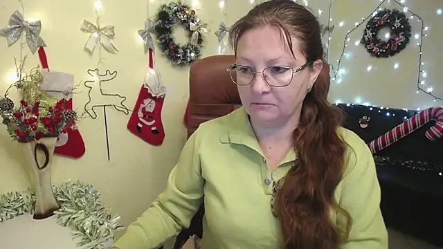 VanessaHotts online show from 5, 12, 2025