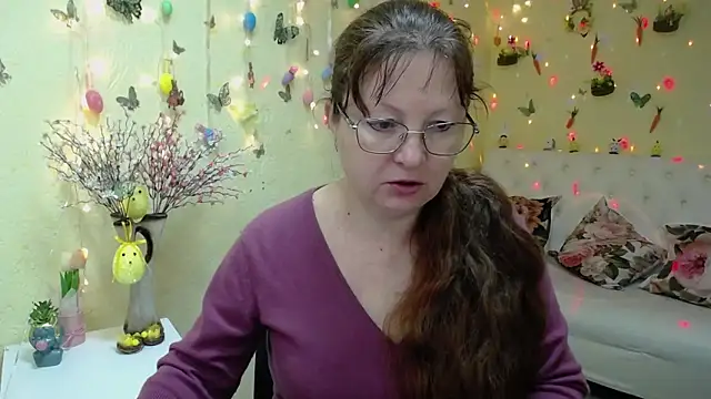 VanessaHotts online show from 10, 4, 2026