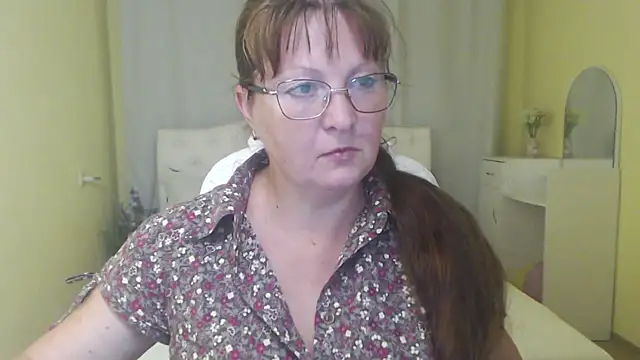 Snapshot of VanessaHotts chatting on 7, 7, 2026 VanessaHotts online show from 7, 7, 2026