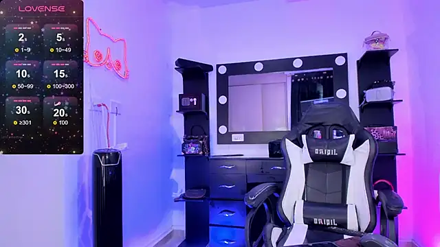 miss kitty online show from 14, 2, 2025