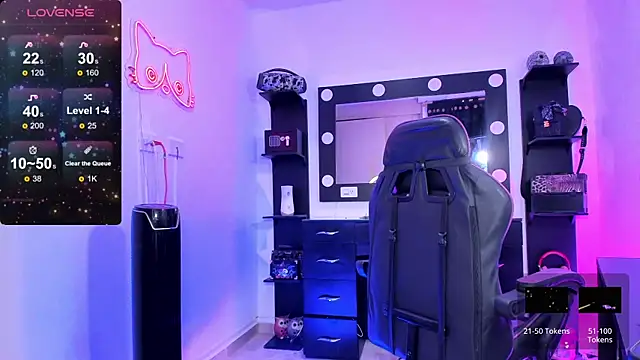 miss kitty online show from 23, 11, 2025