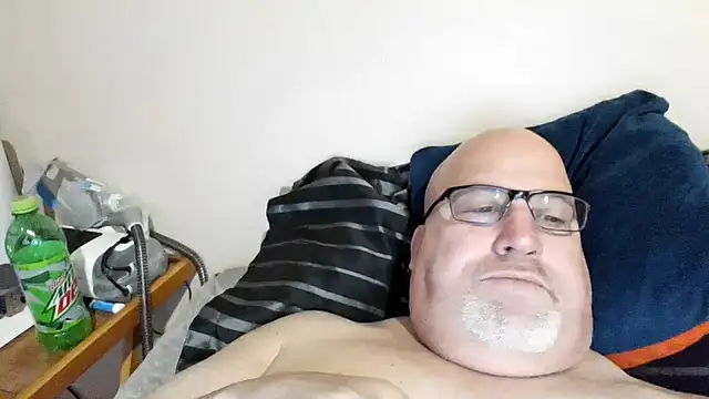 Snapshot of Bigbear0563 chatting on 10, 1, 2025 Bigbear0563 online show from 10, 1, 2025