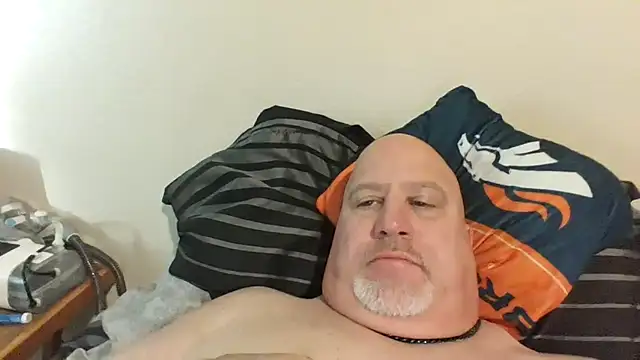 Snapshot of Bigbear0563 chatting on 2, 3, 2025 Bigbear0563 online show from 2, 3, 2025