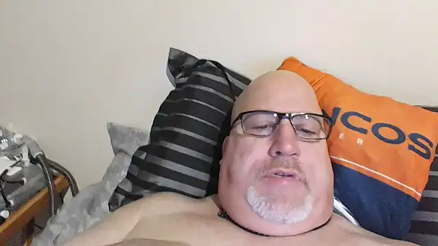 Snapshot of Bigbear0563 chatting on 3, 3, 2025 Bigbear0563 online show from 3, 3, 2025