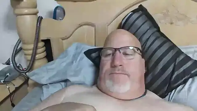 Snapshot of Bigbear0563 chatting on 15, 10, 2025 Bigbear0563 online show from 15, 10, 2025