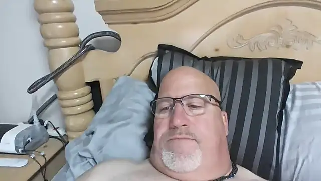 Snapshot of Bigbear0563 chatting on 28, 10, 2025 Bigbear0563 online show from 28, 10, 2025