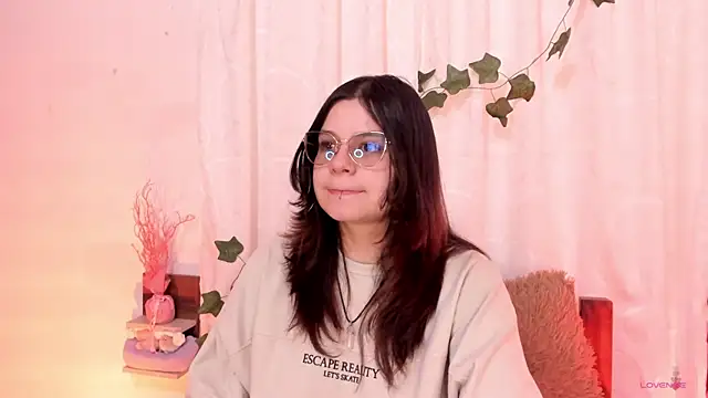 Snapshot of Mey_moon chatting on 13, 2, 2025 Mey moon online show from 13, 2, 2025