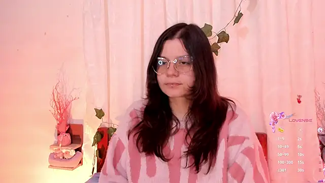 Snapshot of Mey_moon chatting on 8, 3, 2025 Mey moon online show from 8, 3, 2025