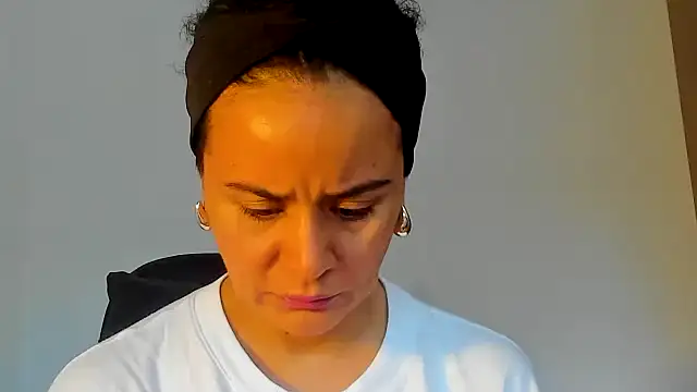 Sami Hotie1 online show from 1, 11, 2025