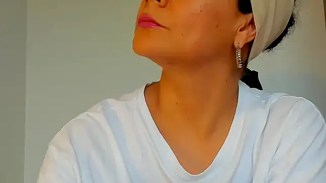 Sami Hotie1 online show from 10, 11, 2025