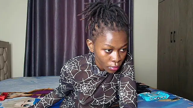 queen heather online show from 20, 1, 2025