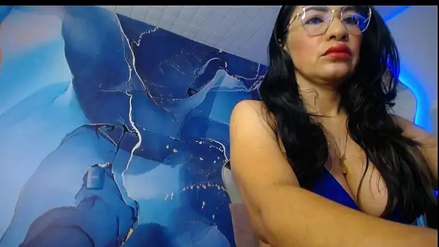 Snapshot of luzcastillo07 chatting on 9, 5, 2026 luzcastillo07 online show from 9, 5, 2026