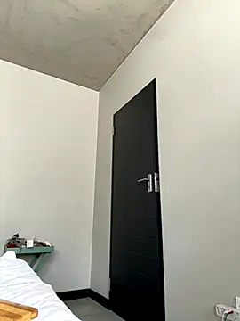 BedroomBullyX5 online show from 27, 10, 2025