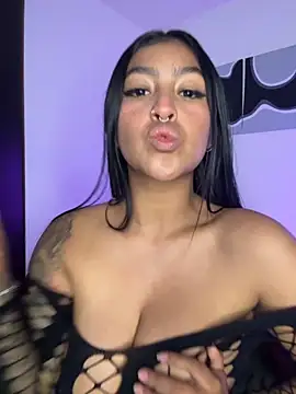 meganjames1 online show from 6, 11, 2025