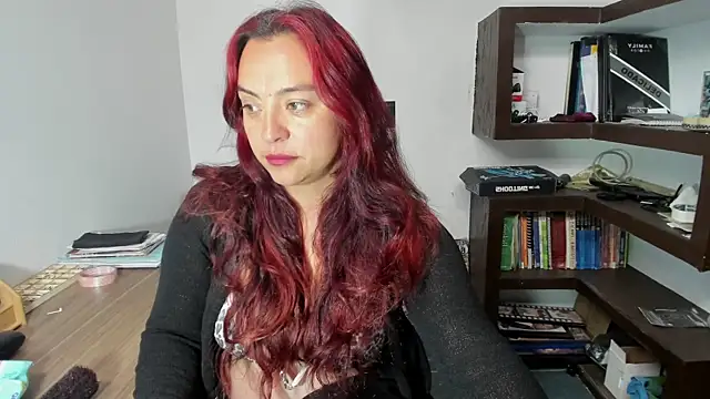 Snapshot of Redwidow__ chatting on 24, 2, 2026 Redwidow online show from 24, 2, 2026