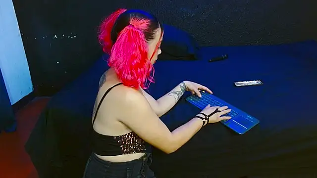 Snapshot of ASTRIDBULM chatting on 23, 11, 2025 ASTRIDBULM online show from 23, 11, 2025