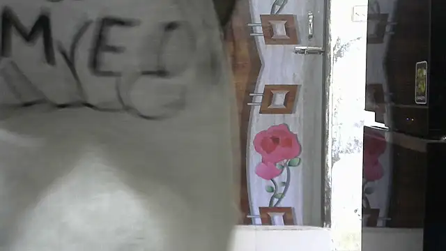 Snapshot of Bengalisexygirl chatting on 26, 6, 2026 Bengalisexygirl online show from 26, 6, 2026