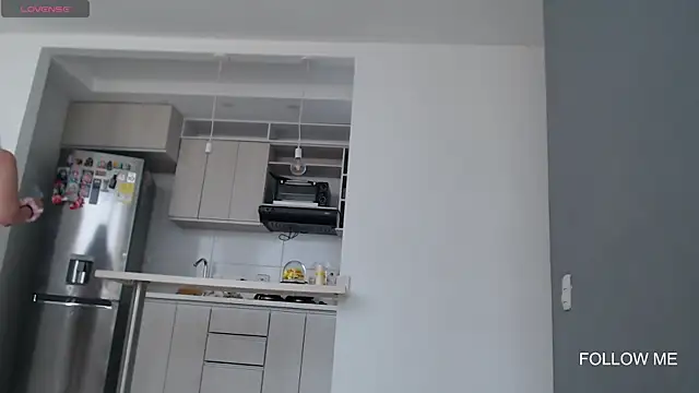 cristal sexybody online show from 6, 4, 2026