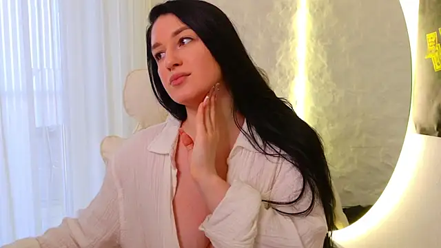 moniqque online show from 4, 12, 2025