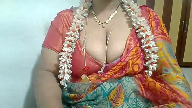 Snapshot of archanatelugu9 chatting on 15, 7, 2026 archanatelugu9 online show from 15, 7, 2026