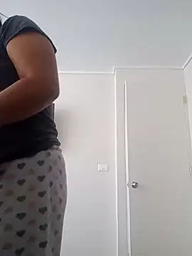 Snapshot of Morenitha-XXX chatting on 10, 12, 2024 Morenitha-XXX online show from 10, 12, 2024