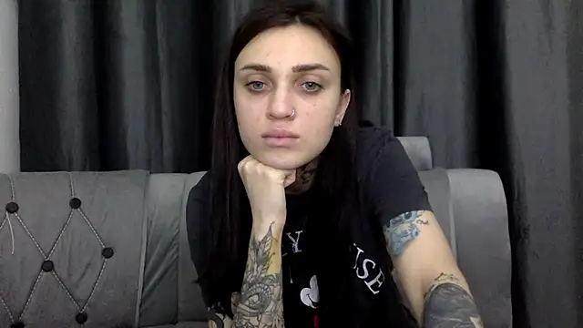 Snapshot of Klementina_Aries chatting on 15, 3, 2025 Klementina Aries online show from 15, 3, 2025