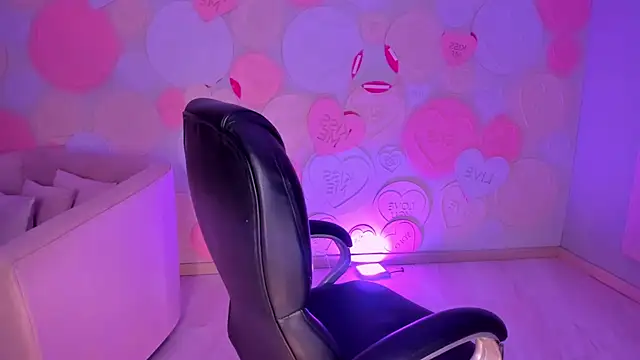 MileyCruz  online show from 22, 12, 2024