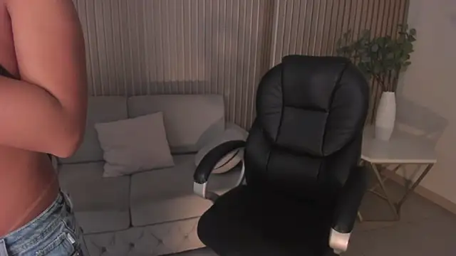 MileyCruz  online show from 19, 2, 2025