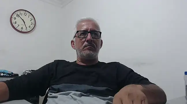 Snapshot of cenizo10124 chatting on 18, 12, 2024 cenizo10124 online show from 18, 12, 2024