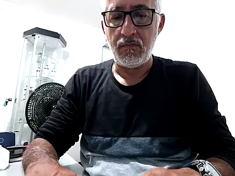 Snapshot of cenizo10124 chatting on 27, 11, 2025 cenizo10124 online show from 27, 11, 2025